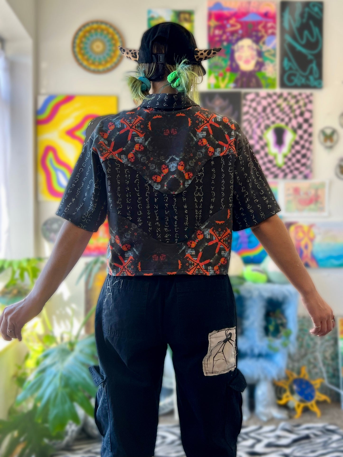 RTS cropped button up