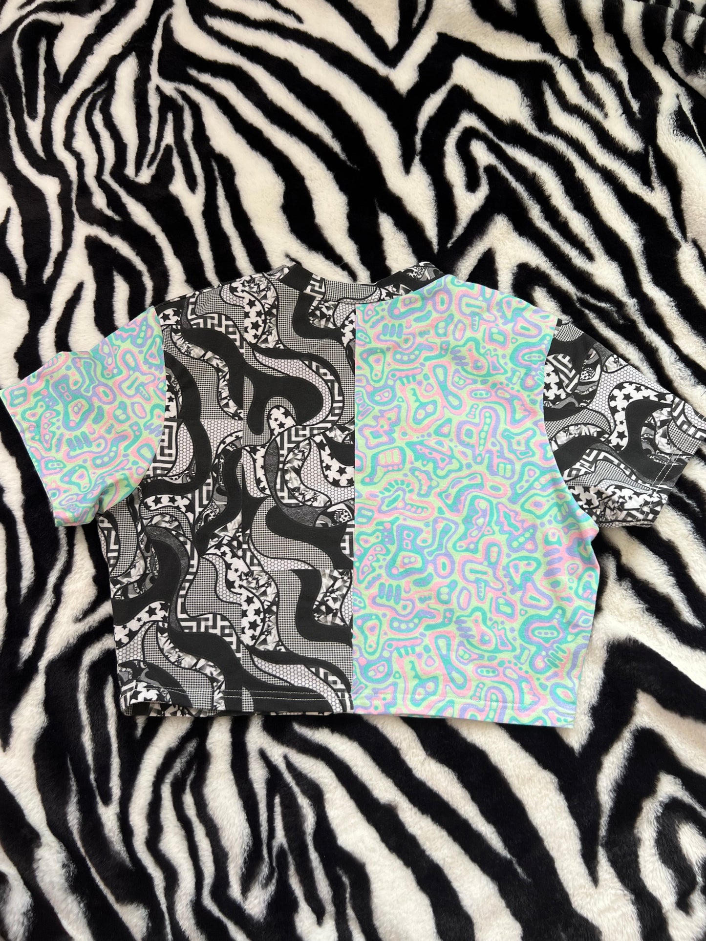 large electric perception bb tee