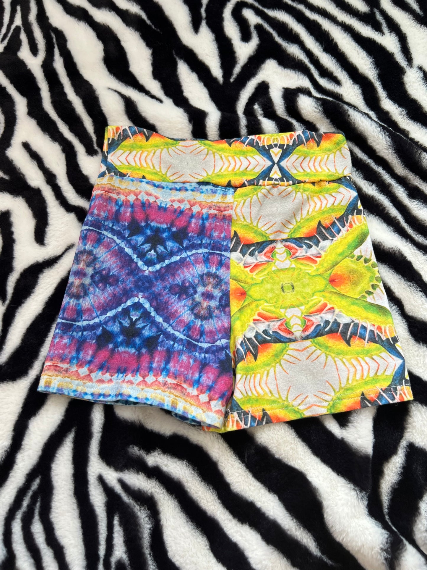 xs booty shorts