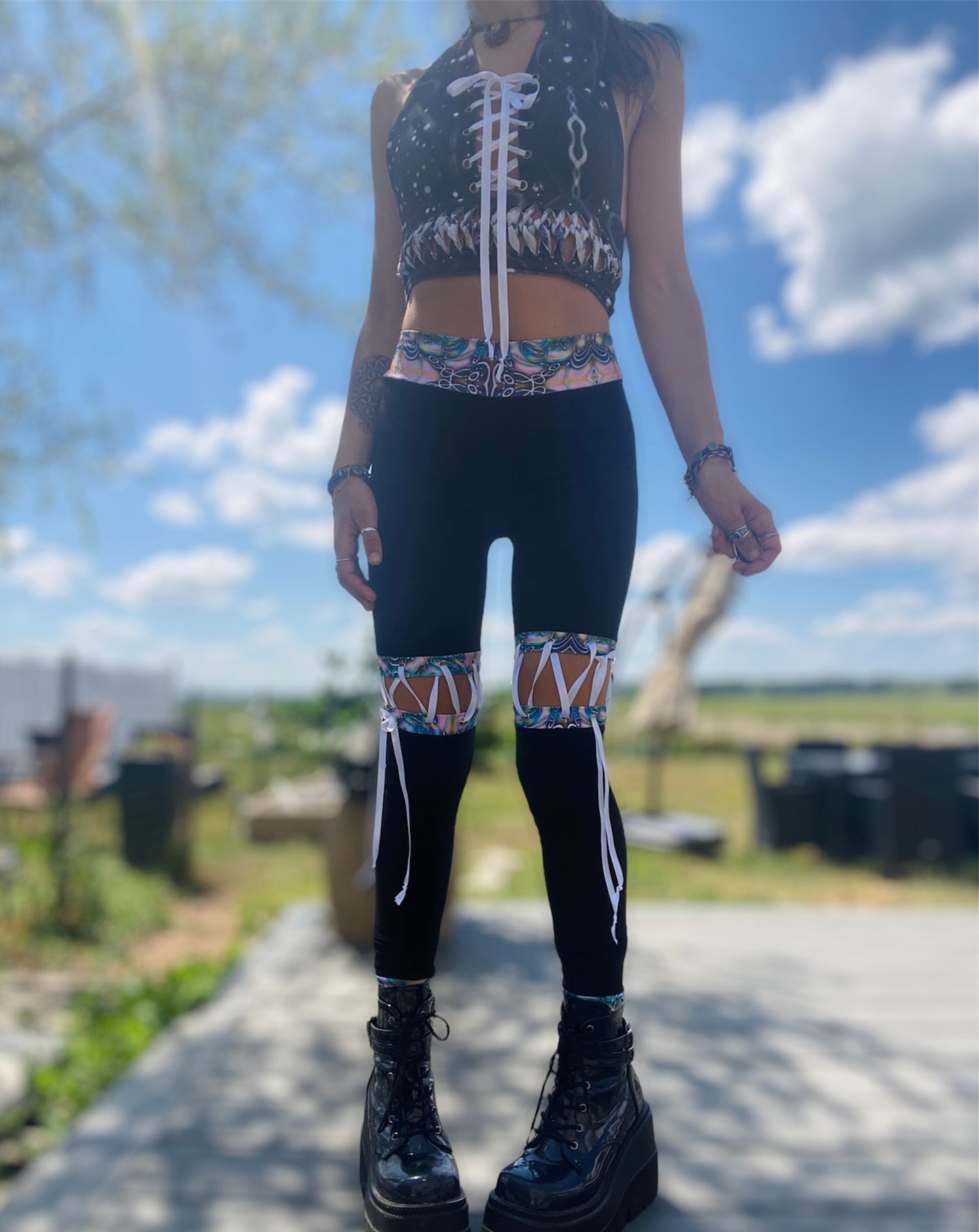 lace up leggings