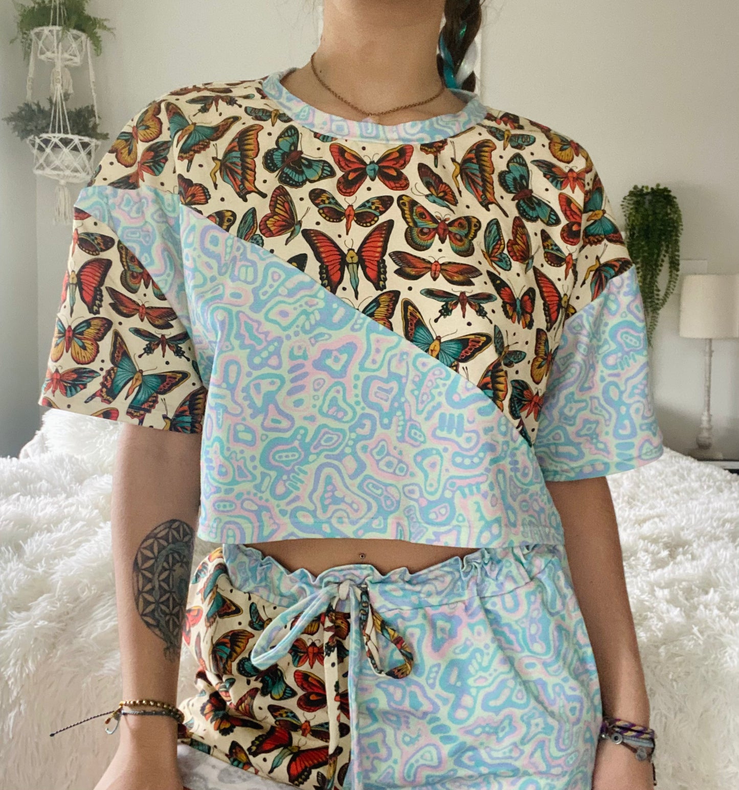 1/2 & 1/2 cropped tee’s