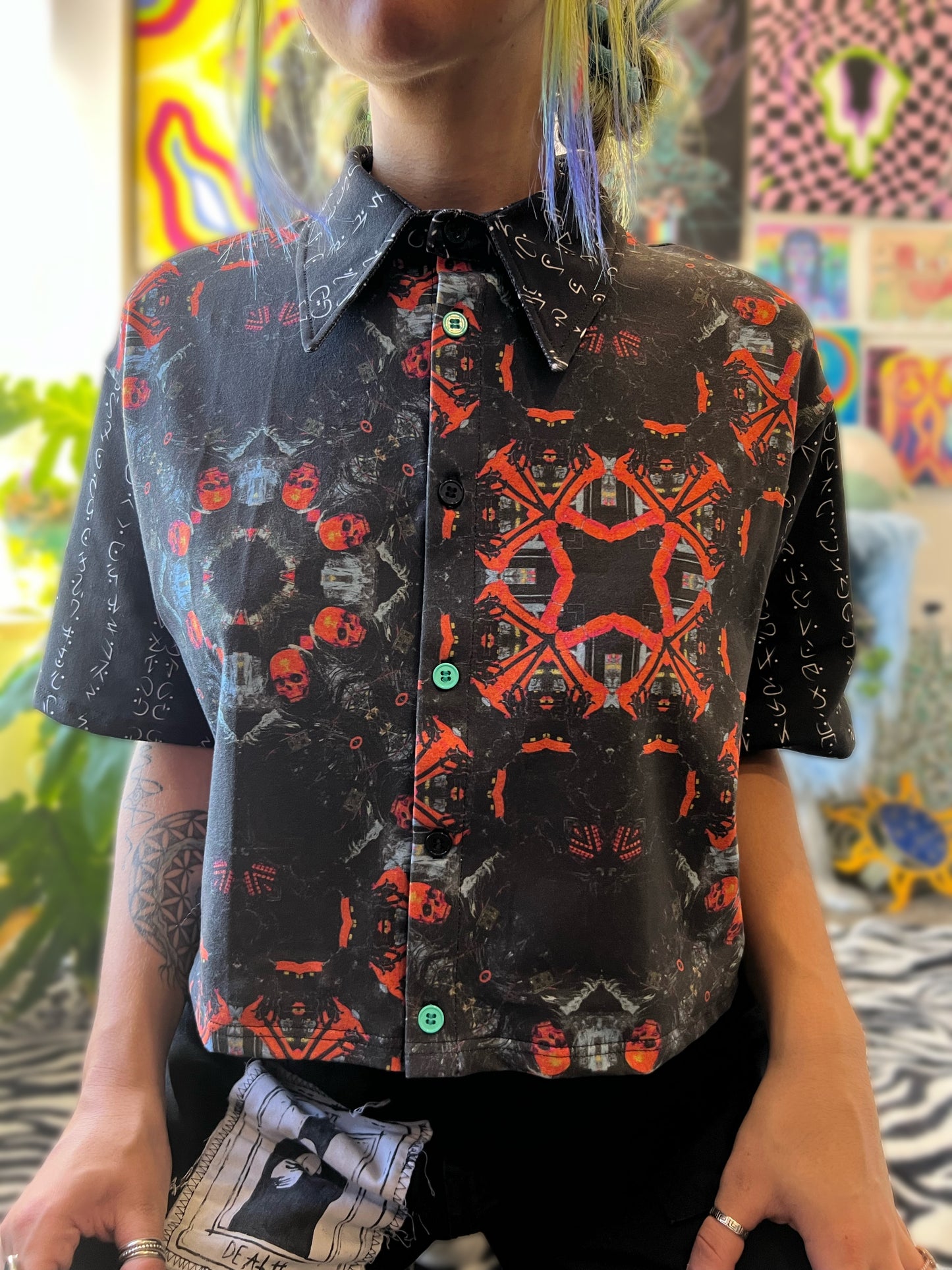 RTS cropped button up