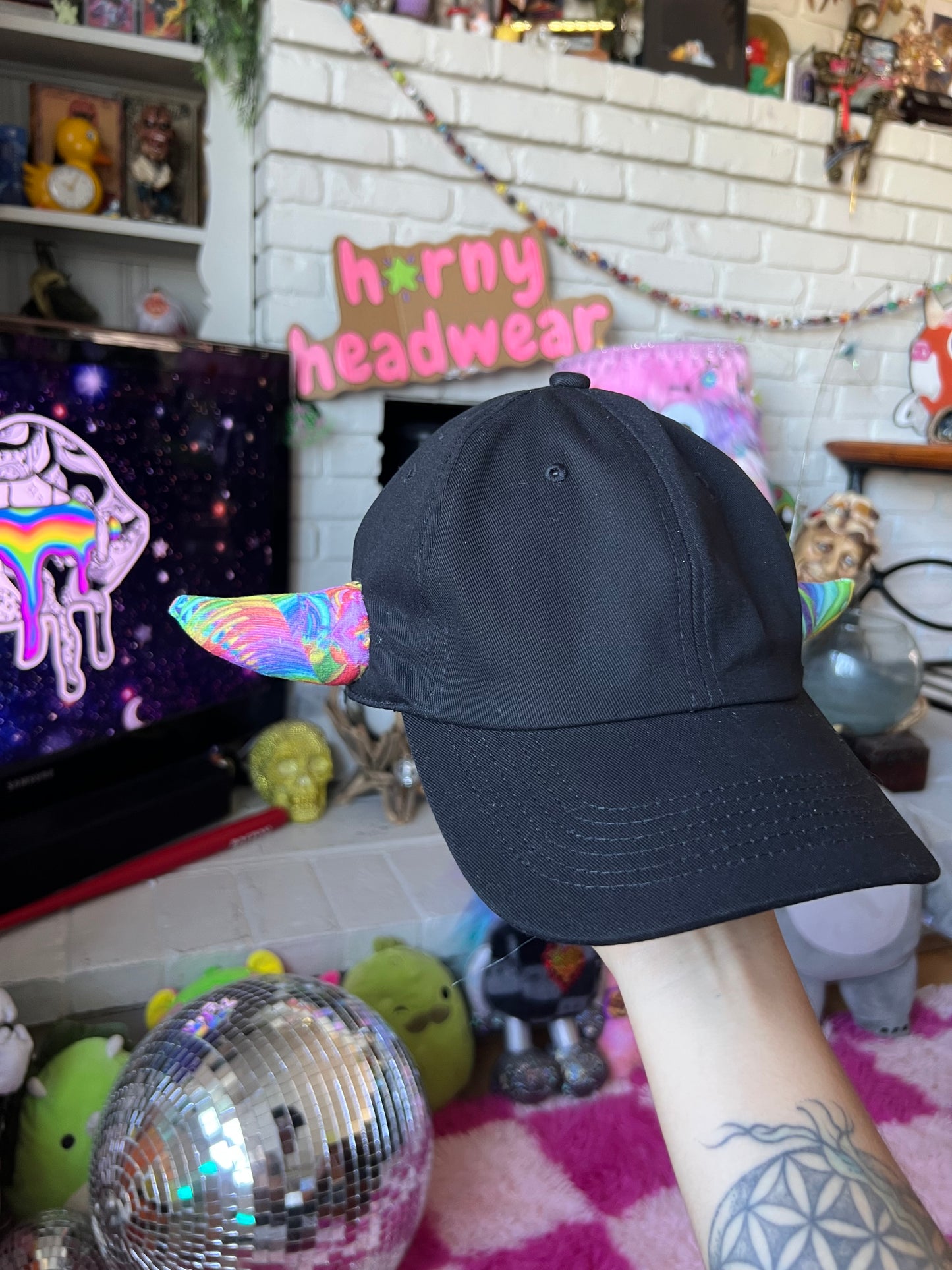 h🌟rny hat 102