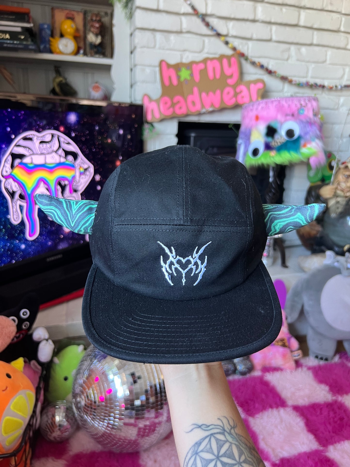 h🌟rny hat 079