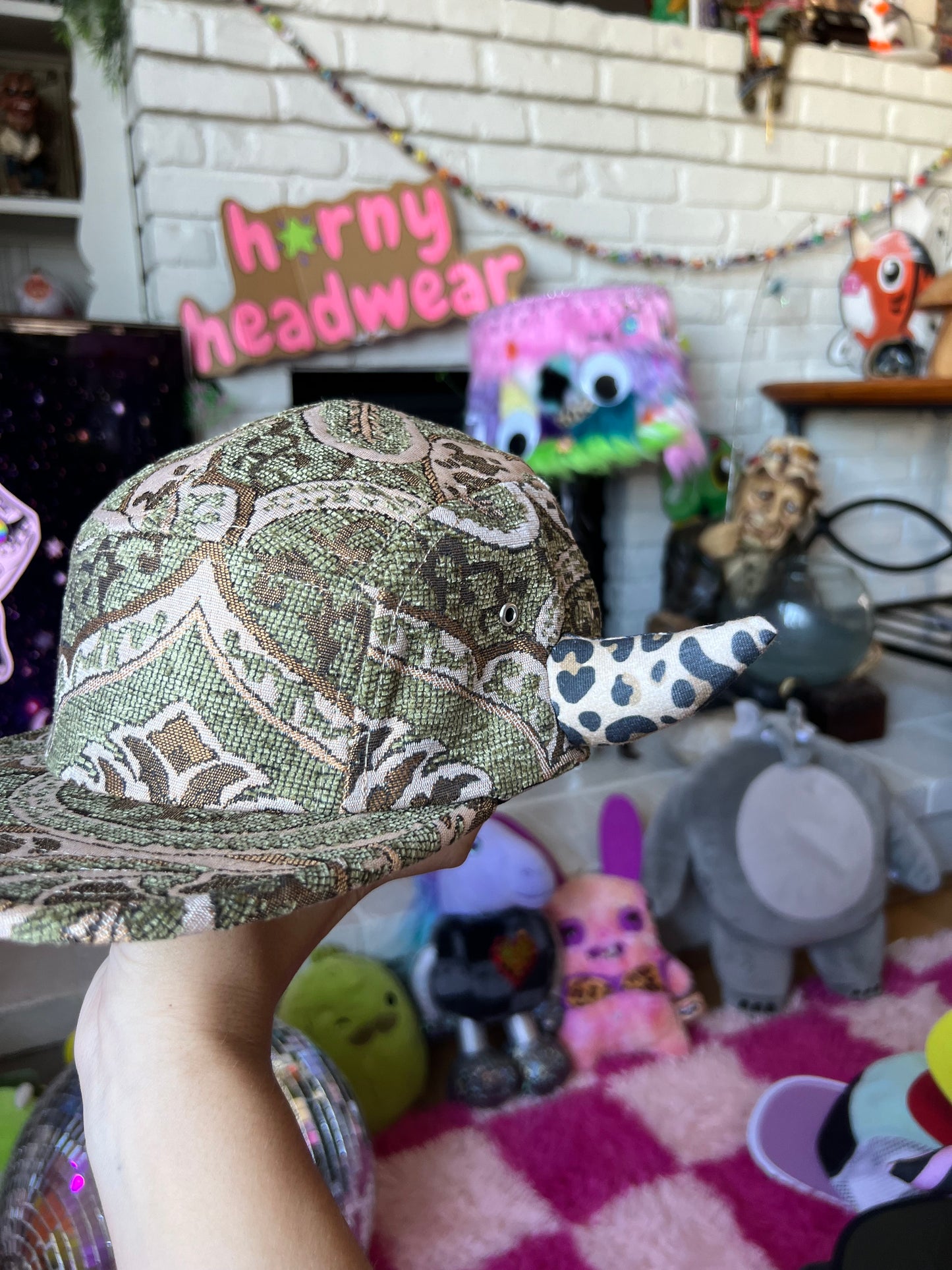 h🌟rny hat 084