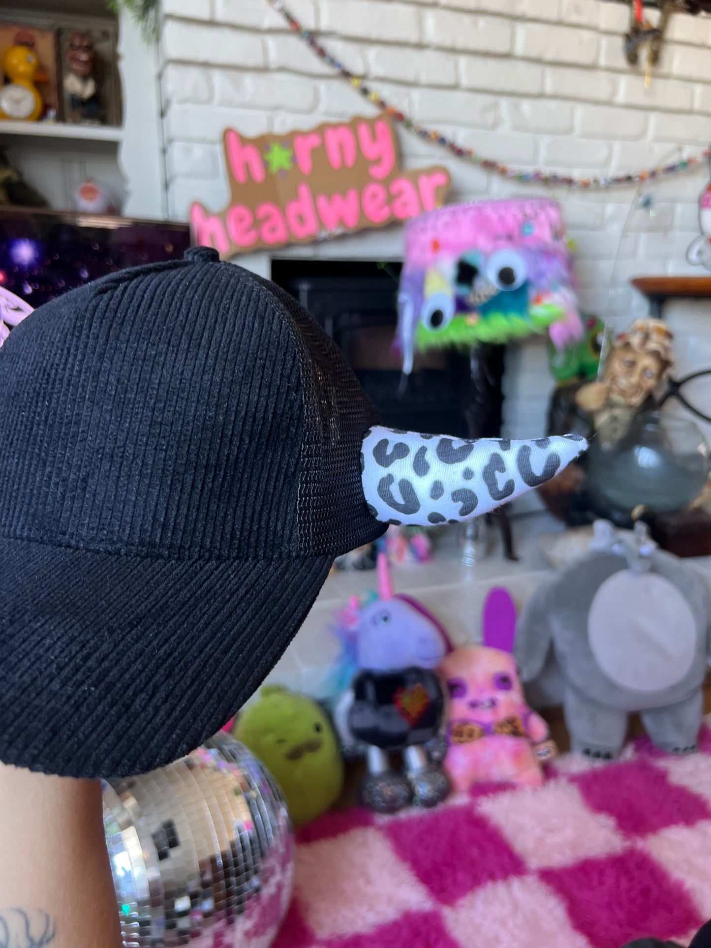 h🌟rny hat 093